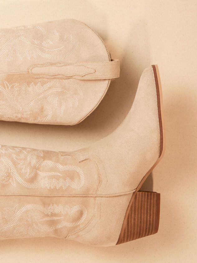 Amaya Western Boots Detail 4 - TULLABEE