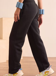 Move Easy Scuba Pants Detail 4 - TULLABEE