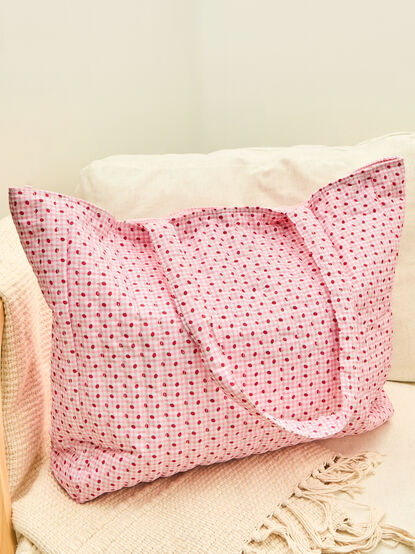 Strawberry Gingham Quilted Tote Bag - TULLABEE