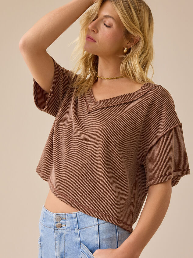 Ada Ribbed Boxy Tee Detail 4 - TULLABEE