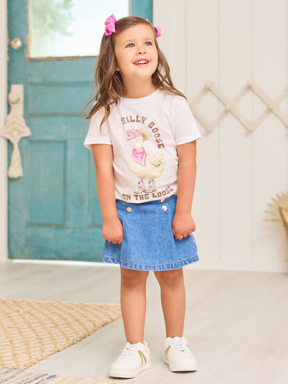 Silly Goose on the Loose Tee - TULLABEE