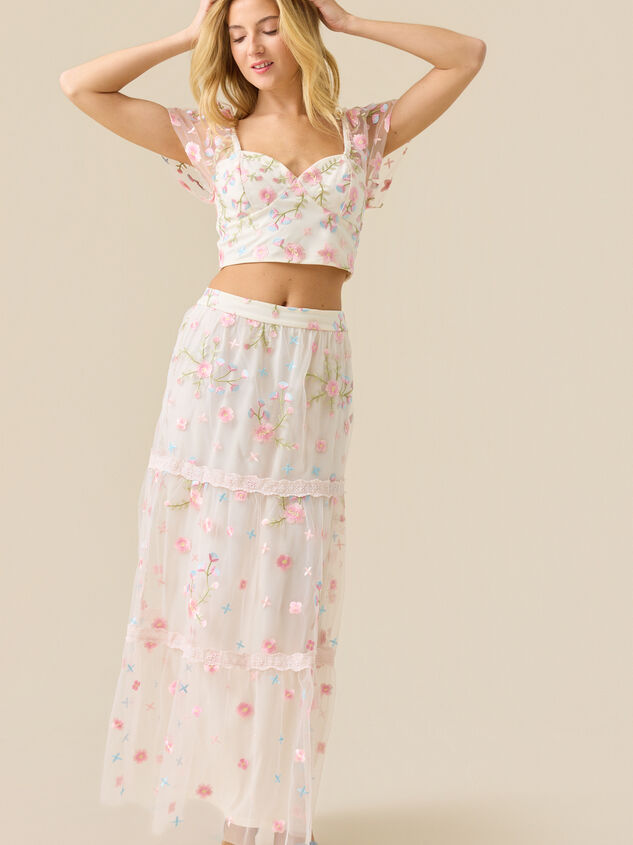 Ambrose Floral Embroidered Mesh Top Detail 3 - TULLABEE