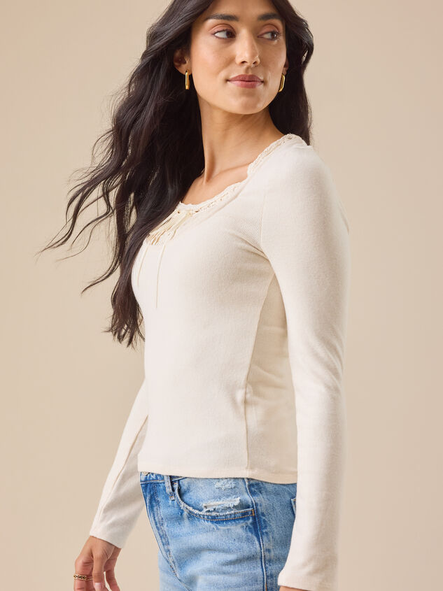 Mandy Long Sleeve Layered Top Detail 3 - TULLABEE