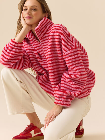 Maren Sherpa Pullover - TULLABEE