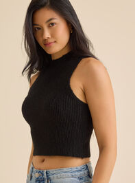 Carson Mock Neck Vest Detail 3 - TULLABEE