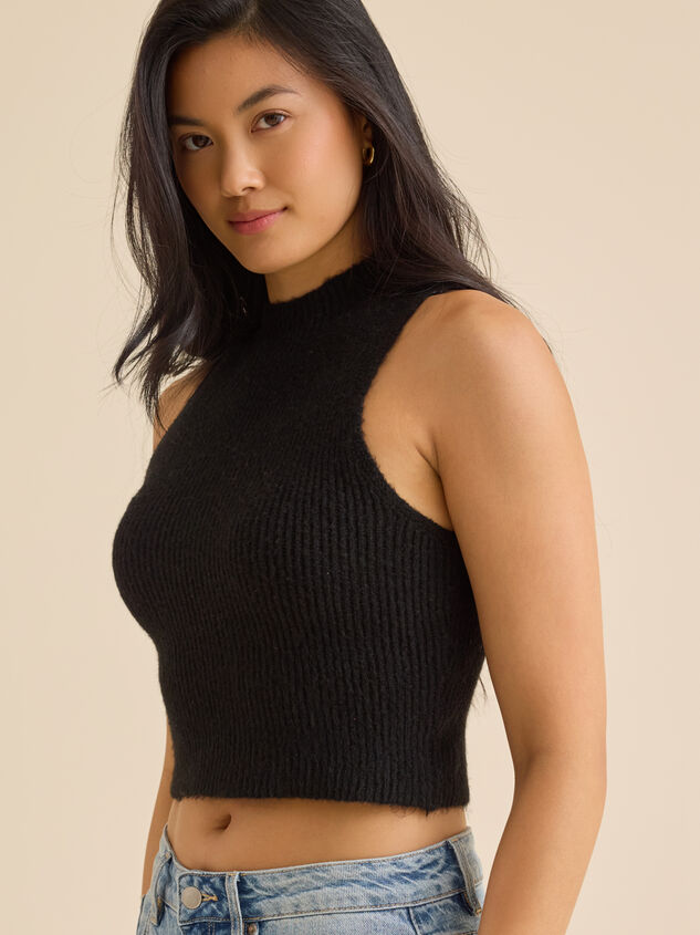 Carson Mock Neck Vest Detail 3 - TULLABEE
