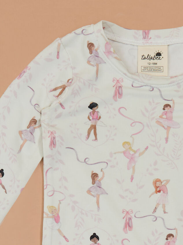 Tiny Dancer Lounge Set Detail 2 - TULLABEE