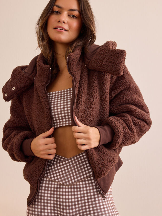 Peak Sherpa Zip Up Detail 2 - TULLABEE