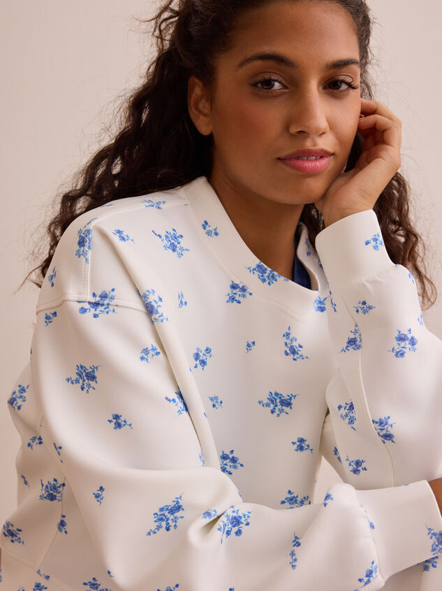 Floral Supersoft Crew Pullover Detail 3 - TULLABEE