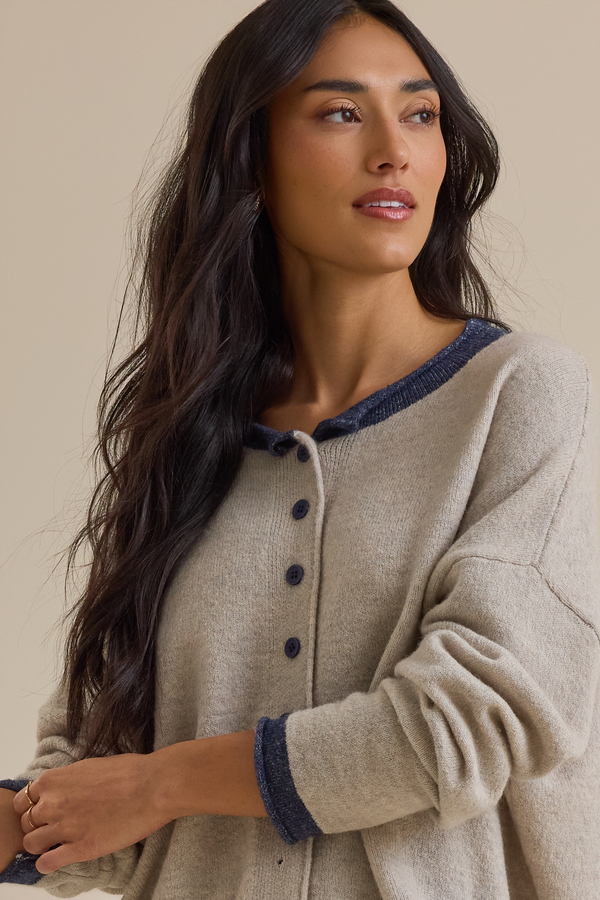 Skyla Contrast Roll Neck Cardigan Detail 2 - Altar'd State