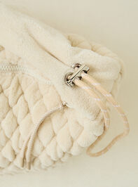 Velour Quilted Cary All Bag Detail 4 - TULLABEE