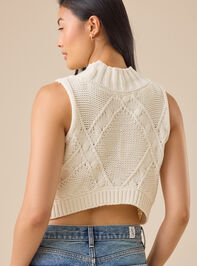 Azalea Mock Neck Vest Detail 5 - TULLABEE