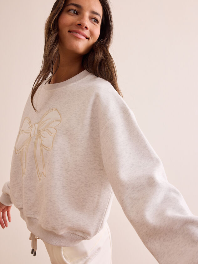 In Bow Motion Embroidered Cropped Pullover Detail 4 - TULLABEE