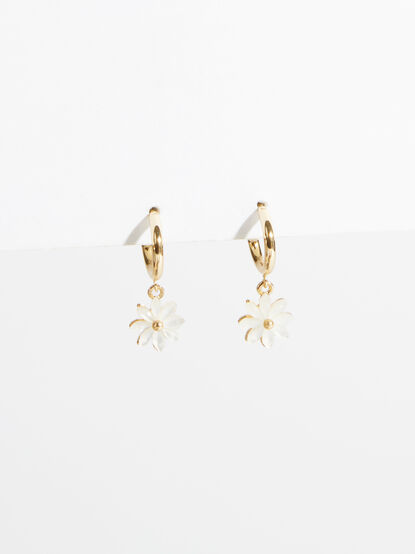 Dainty Flower Mini Hoops - TULLABEE