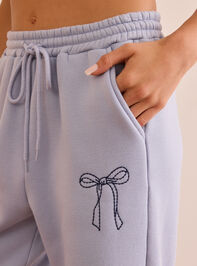 Snuggle Bow Sweatpants Detail 2 - TULLABEE