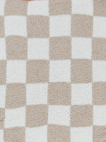Checker Chenille Blanket by Mud Pie - TULLABEE