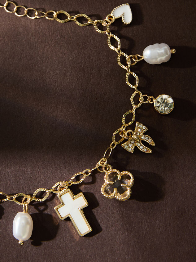 Cross Pearl Charm Bracelet Detail 2 - TULLABEE