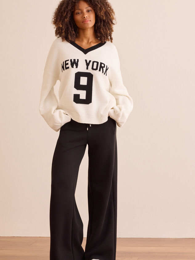 New York 9 Graphic Knit Sweater Detail 2 - TULLABEE