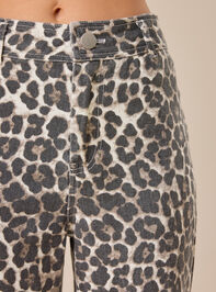 Fawn Cheetah Baggy Pants Detail 2 - TULLABEE