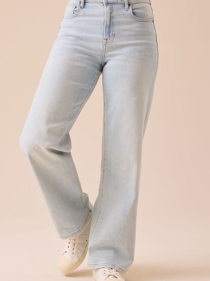 Denver Straight Leg Jeans - TULLABEE