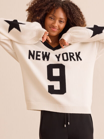 New York 9 Graphic Knit Sweater - TULLABEE