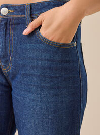 Jensen Relaxed Flare Jeans Detail 2 - TULLABEE