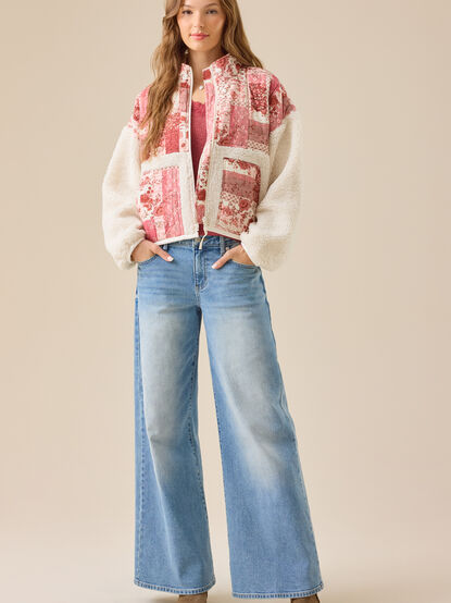 Kaelen Patchwork Sherpa Jacket - TULLABEE