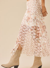 Azalea Printed Lace Midi Skirt Detail 4 - TULLABEE
