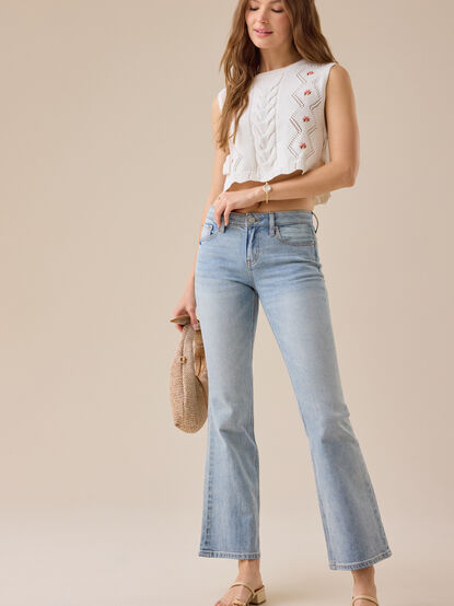 Scottie Boot Cut Jeans - TULLABEE