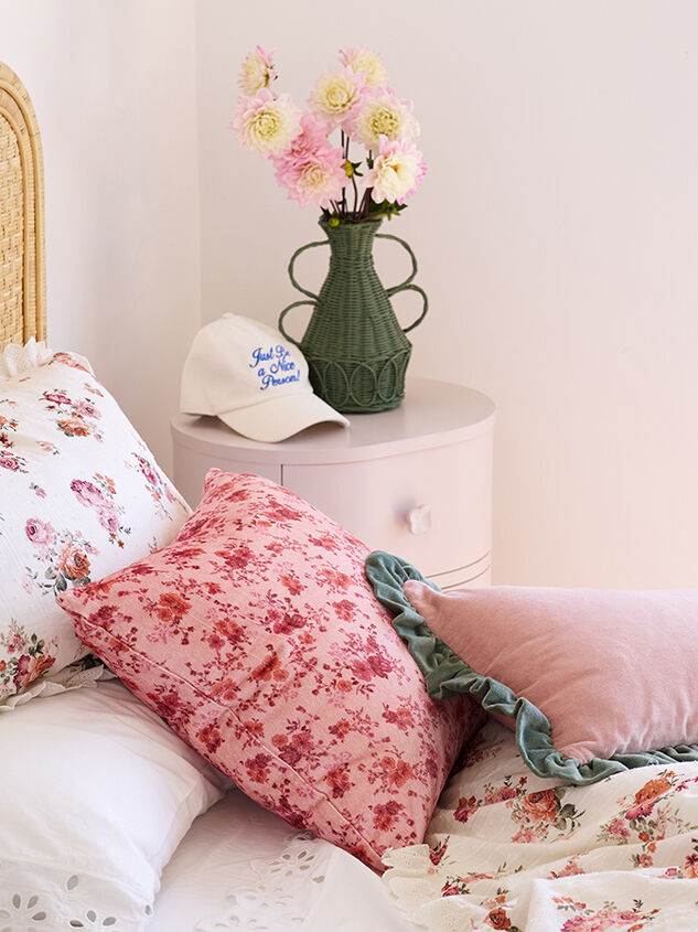 Arabella Velvet Pillow Detail 3 - TULLABEE