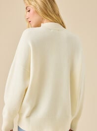 Kathryn Oversized Sweater Detail 6 - TULLABEE