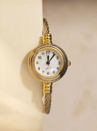 Twisted Cuff Round Watch Detail 3 - TULLABEE