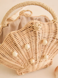 Straw Seashell Handbag Purse Detail 3 - TULLABEE