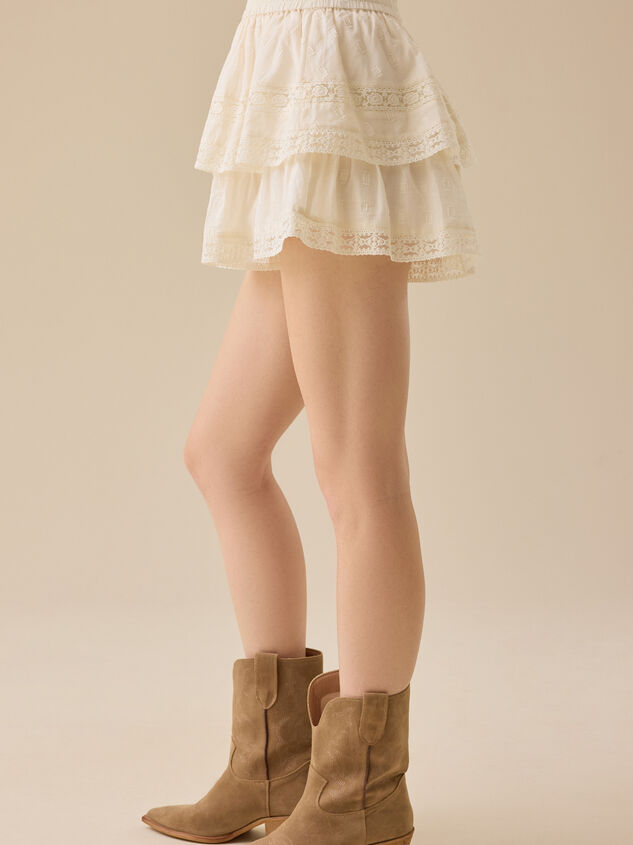 Raleigh Layered Lace Shorts Detail 5 - TULLABEE
