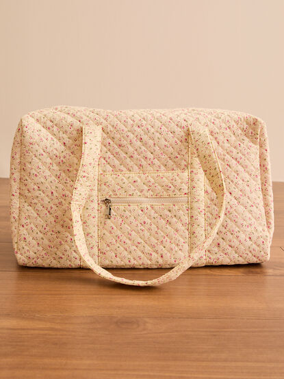 Everly Quilted Duffel Bag - TULLABEE