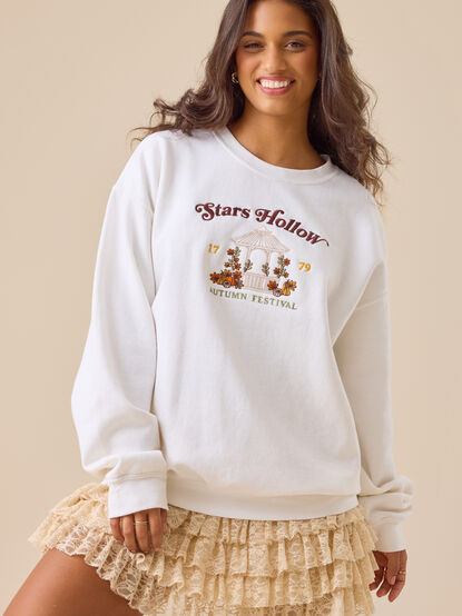 Stars Hollow Embroidered Sweatshirt - TULLABEE