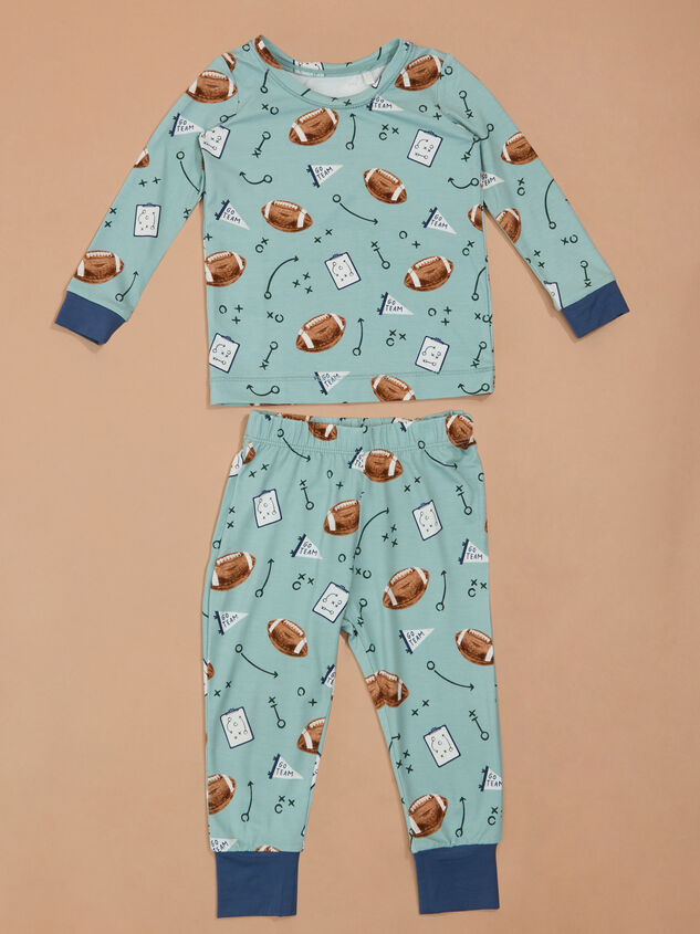Petite Playmaker Lounge Set Detail 2 - TULLABEE
