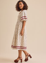 Ella Floral Velvet Mama Dress Detail 4 - TULLABEE