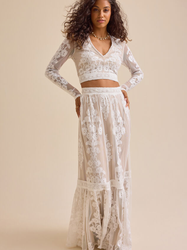 Arissa Embroidered Top Detail 4 - TULLABEE