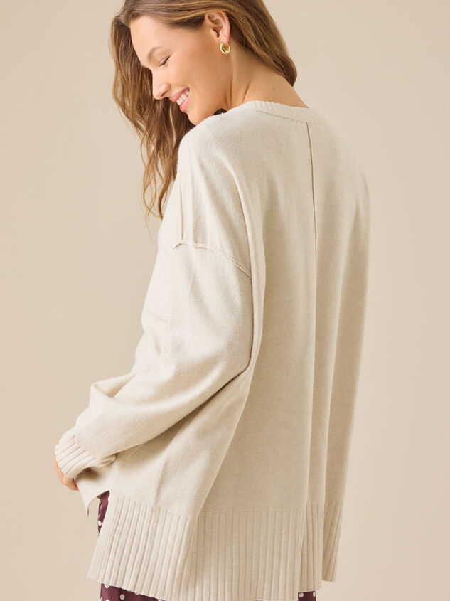 Katie Oversized Sweater Detail 5 - TULLABEE