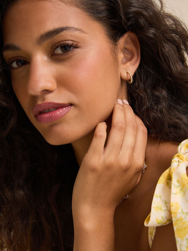 Azlynn Earring Set - TULLABEE