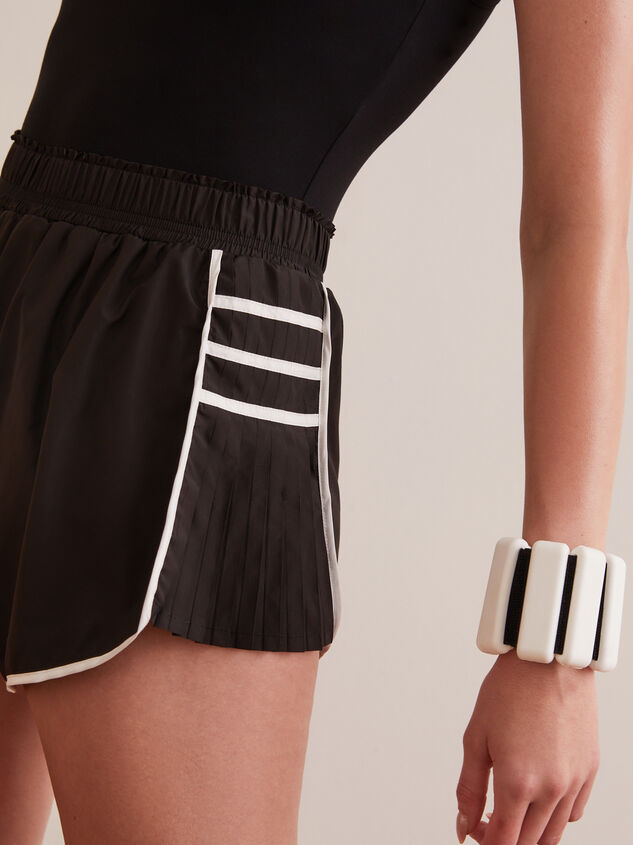 On Point Pleated Romper Detail 5 - TULLABEE