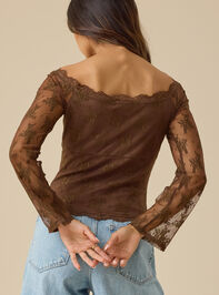 Vanessa Boat Neck Lace Top Detail 4 - TULLABEE