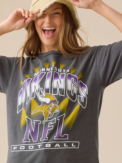 Vikings Oversized Tee - TULLABEE