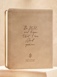 Hosanna Revival Notetaking Bible - Marlo Theme Detail 4 - TULLABEE