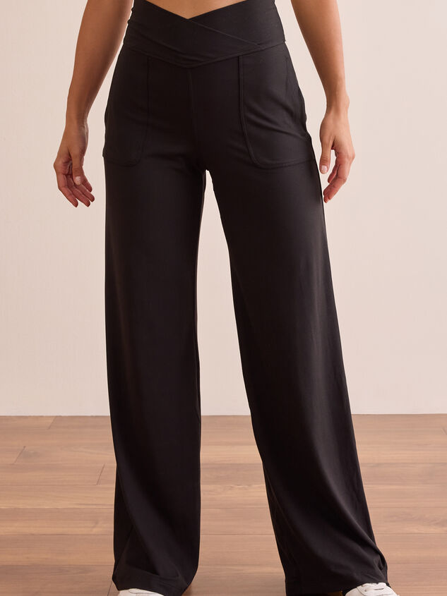 Reset Wide Leg Leggings Detail 3 - TULLABEE