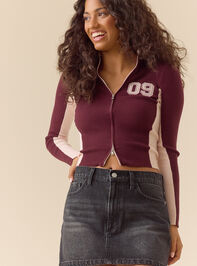 09 Zip Up Cardigan Sweater - TULLABEE