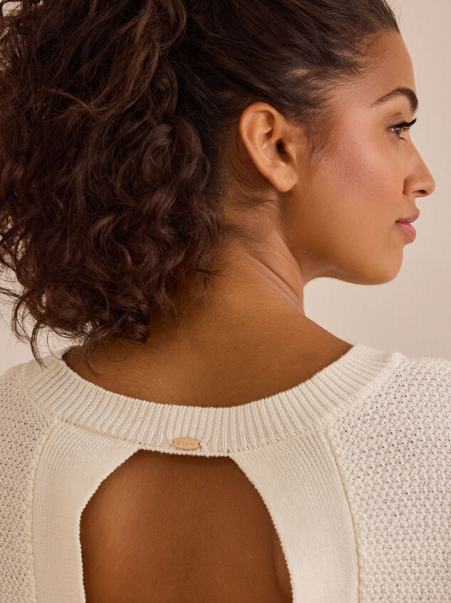 Crossed Paths Circle-Back Pullover Detail 5 - TULLABEE