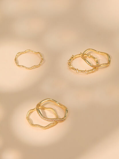 Zig Zag Ring Set - TULLABEE