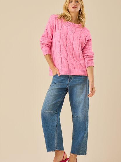 Lizzie Oversized Cable Knit Sweater - TULLABEE